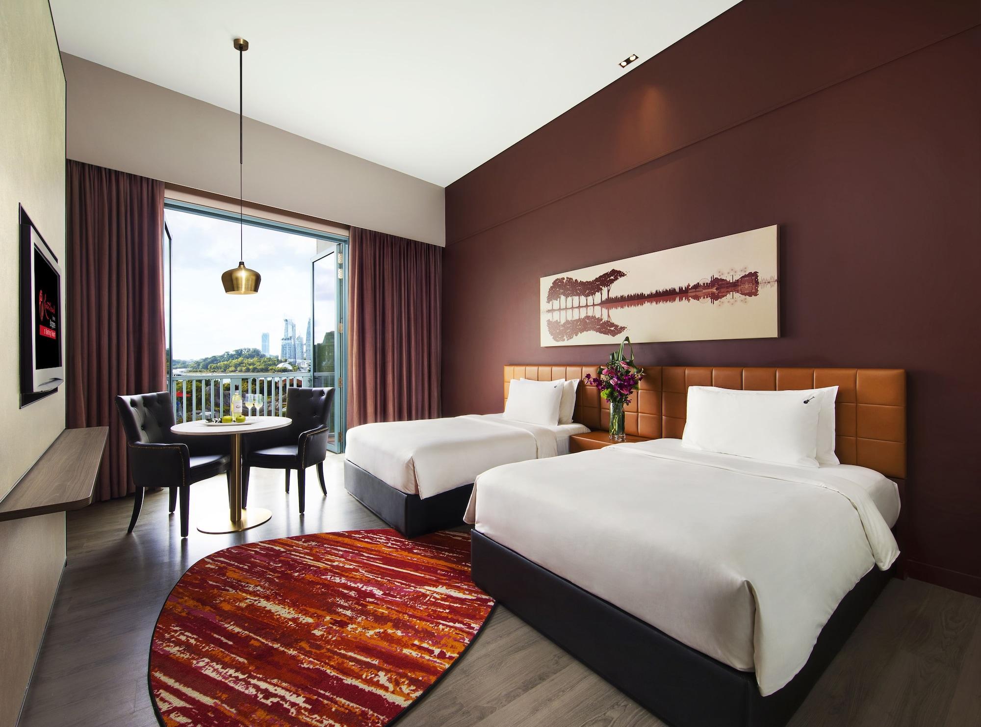 Resorts World Sentosa - Hotel Сингапур Экстерьер фото Deluxe Room