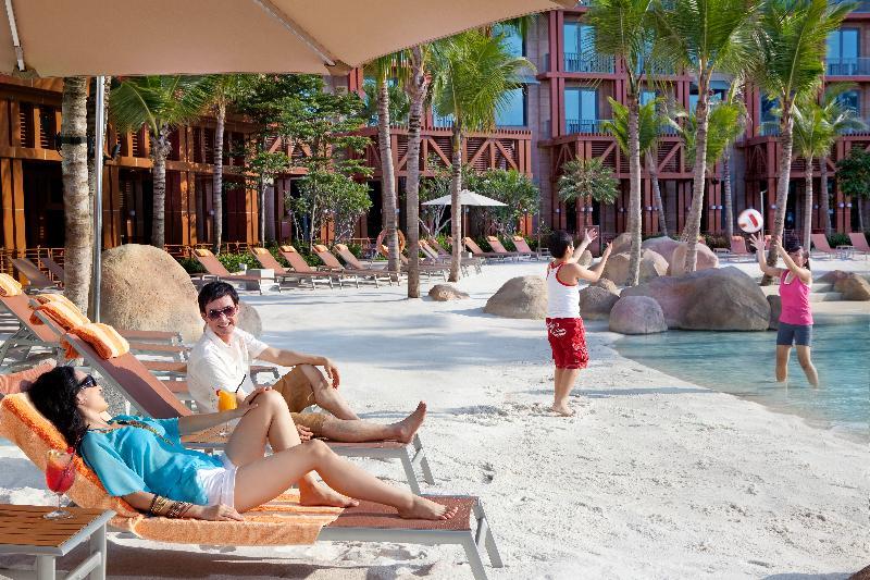 Resorts World Sentosa - Hotel Сингапур Экстерьер фото The beach at the Atlantis Paradise Island